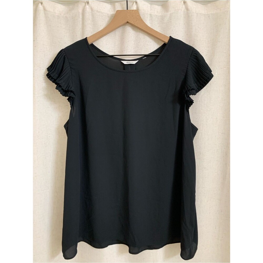 Reitman’s Women's Black Pleated Cap Sleeve Blouse XL